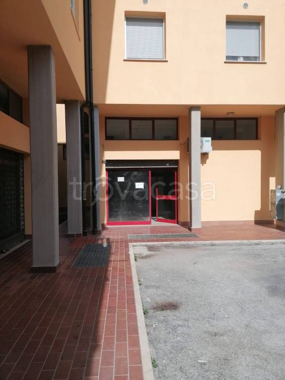 negozio in affitto ad Ariccia