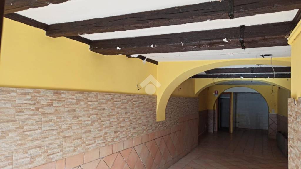 negozio in affitto ad Ariccia