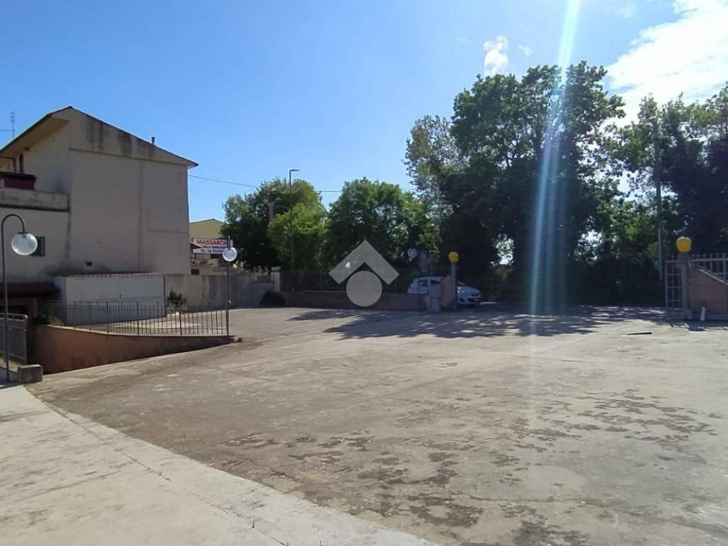 negozio in affitto ad Ariccia