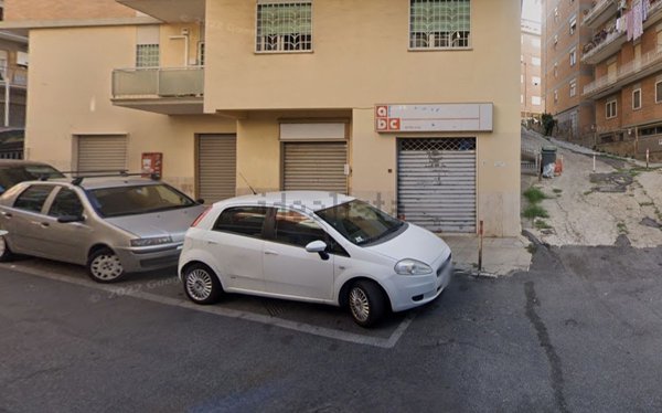 locale commerciale in affitto ad Ariccia