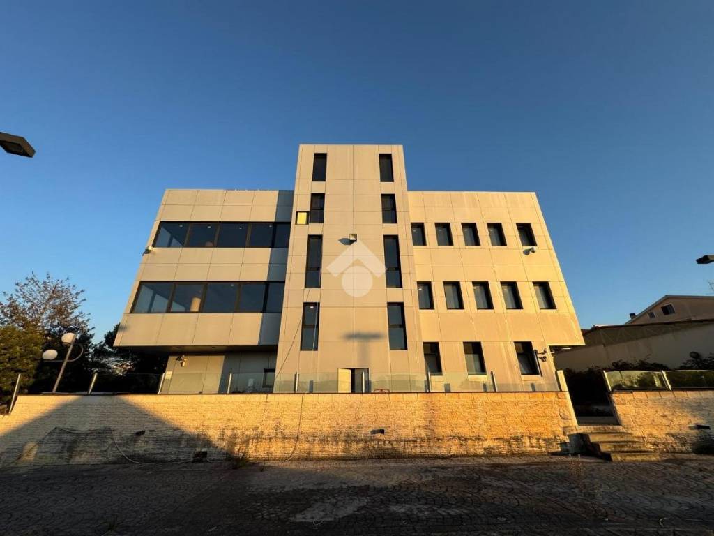 ufficio in affitto ad Ariccia