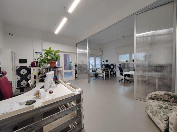 ufficio in affitto ad Ariccia