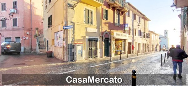 locale commerciale in affitto ad Ariccia