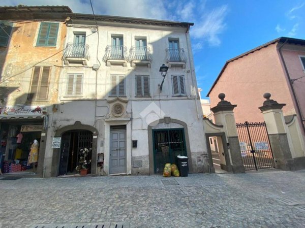 negozio in affitto ad Ariccia