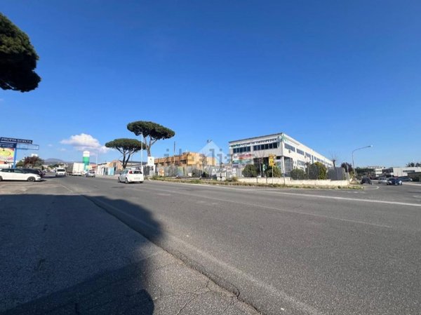 capannone in affitto ad Ariccia in zona Fontana di Papa