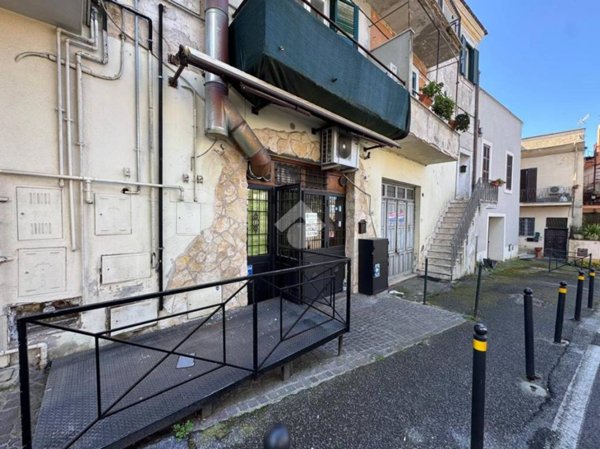 locale commerciale in affitto ad Ariccia