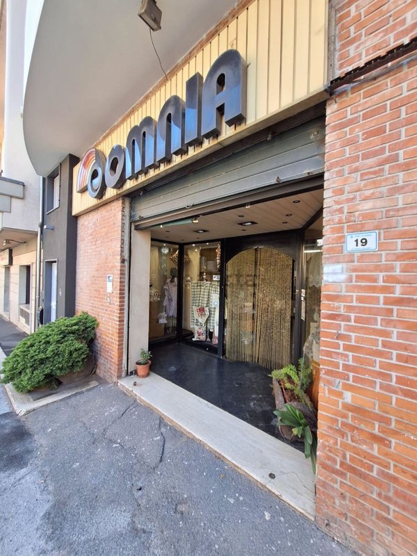 locale commerciale in affitto ad Artena