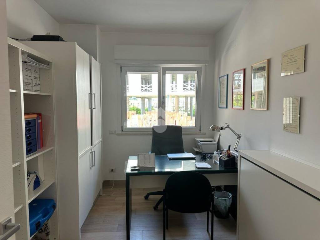ufficio in affitto ad Artena