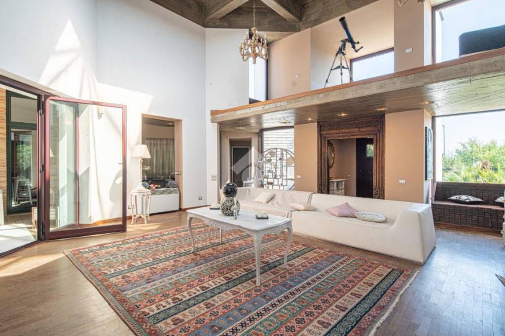 casa indipendente in affitto ad Artena