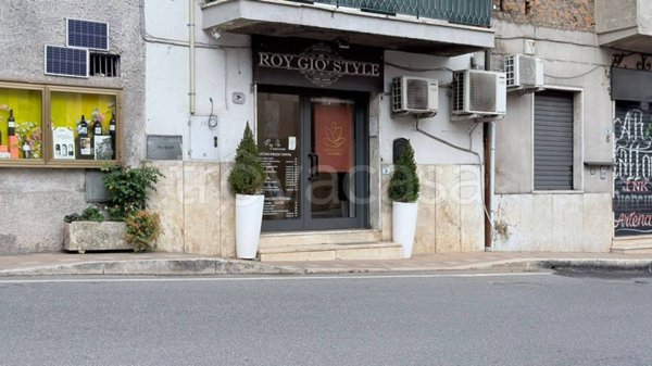 negozio in affitto ad Artena in zona Valli