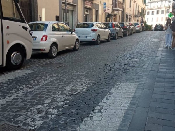 negozio in affitto a Bracciano