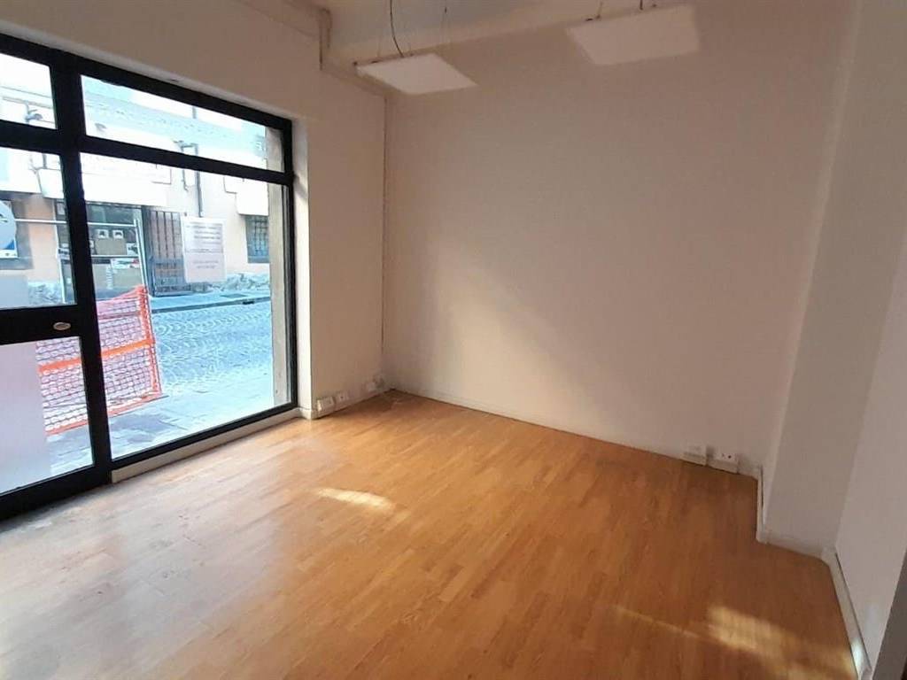 negozio in affitto a Bracciano