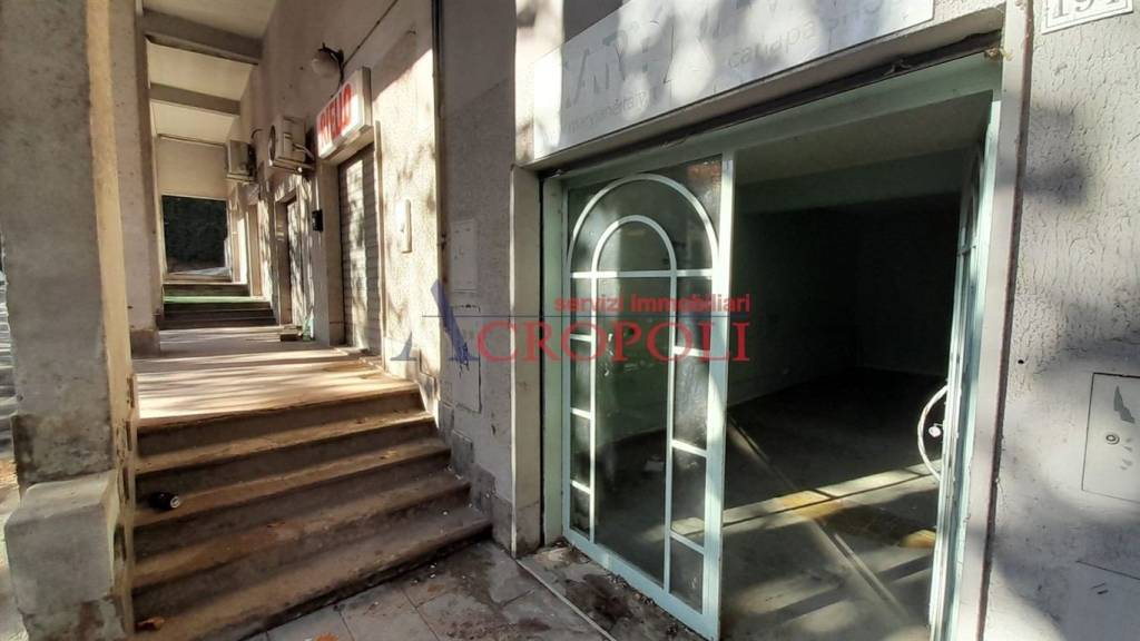 negozio in affitto a Bracciano