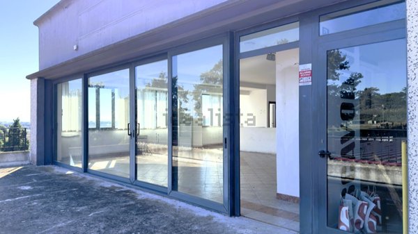 locale commerciale in affitto a Bracciano