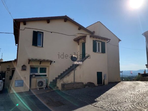 appartamento in affitto a Canale Monterano