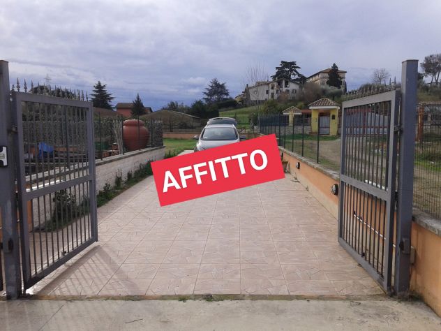 casa indipendente in affitto a Capena