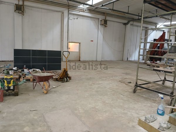 capannone in affitto a Capena