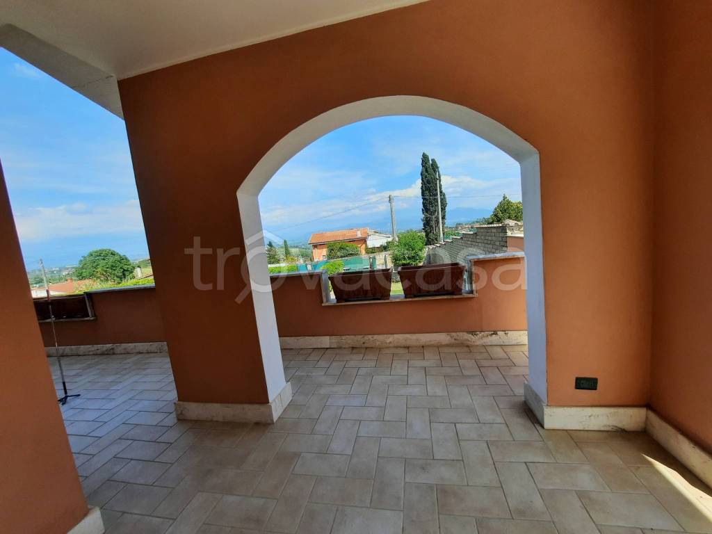 casa indipendente in affitto a Capena