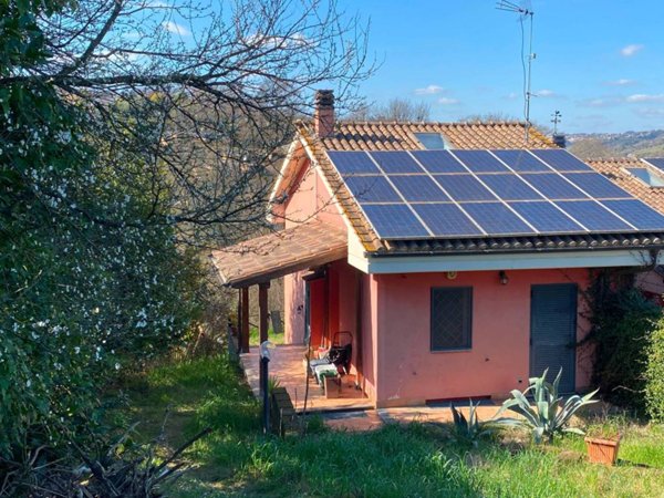 casa indipendente in affitto a Capena