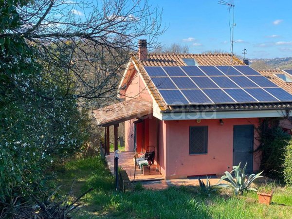 casa indipendente in affitto a Capena