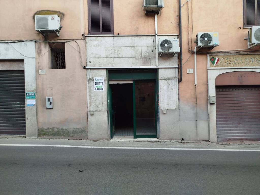 negozio in affitto a Castel Gandolfo