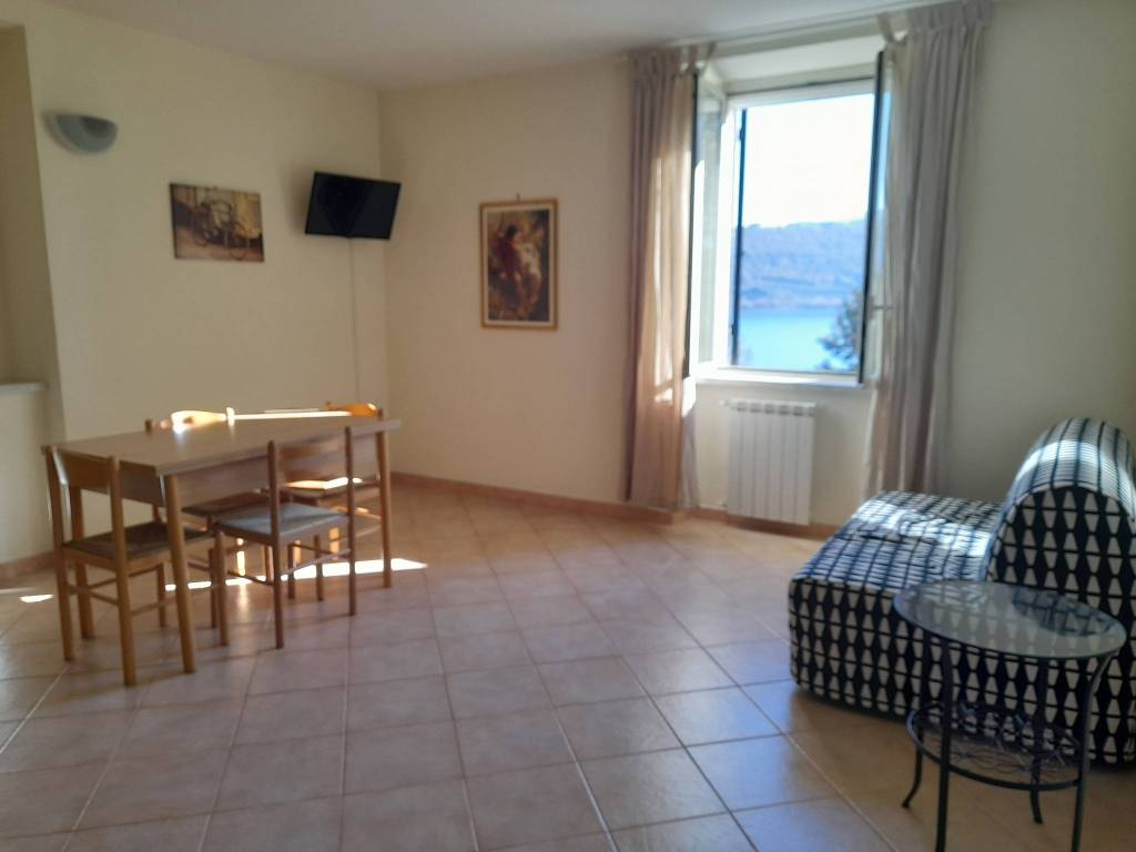 appartamento in affitto a Castel Gandolfo