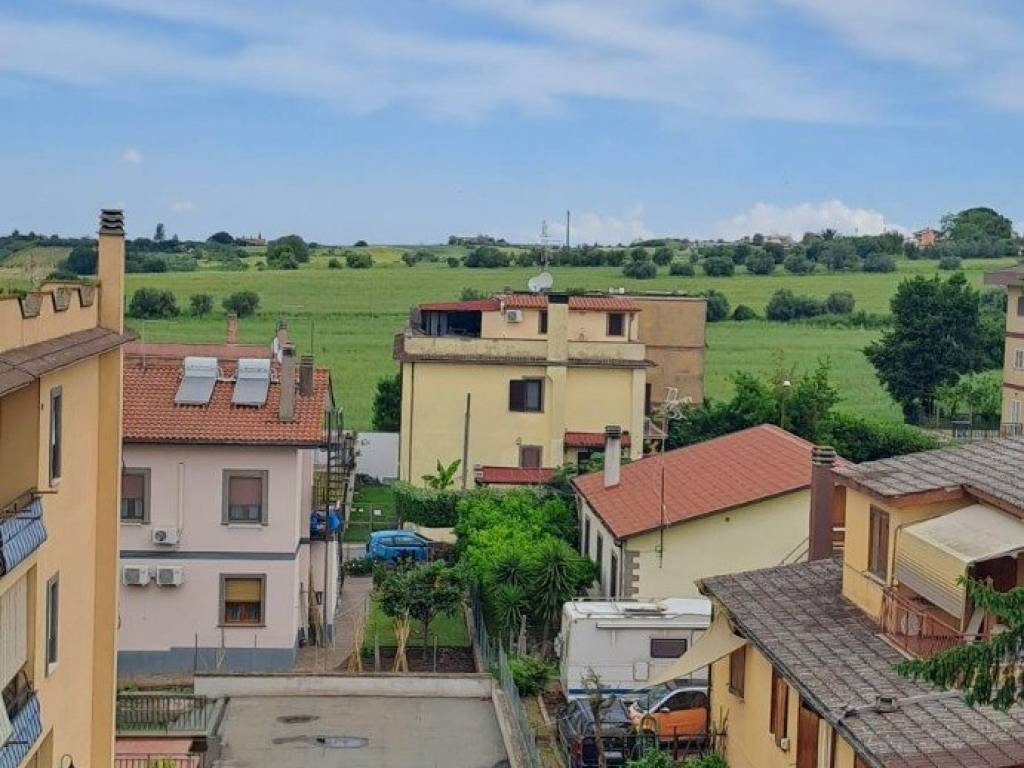 appartamento in affitto a Castel Gandolfo in zona Pavona