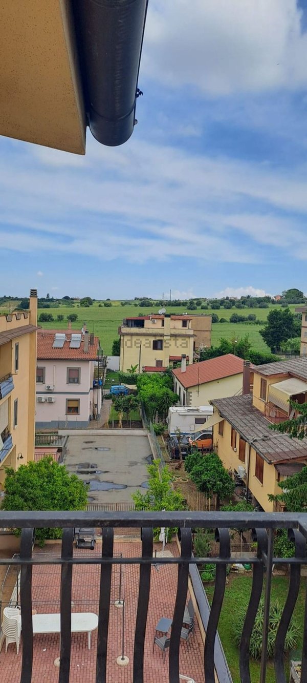 appartamento in affitto a Castel Gandolfo in zona Pavona