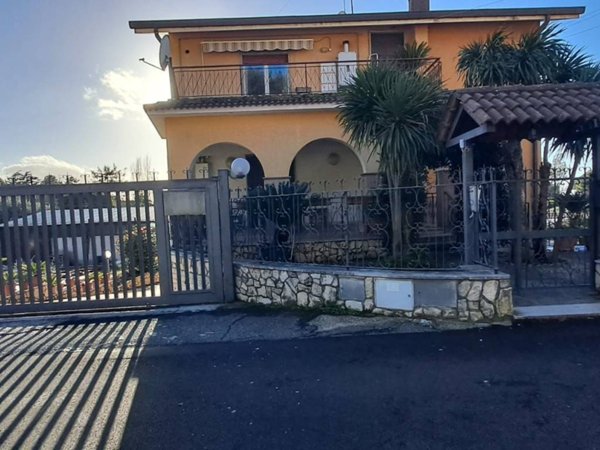 appartamento in affitto a Castel Gandolfo