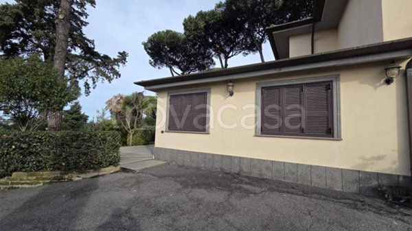 appartamento in affitto a Castel Gandolfo in zona Pavona