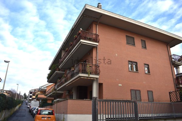 appartamento in affitto a Castel Gandolfo in zona Pavona