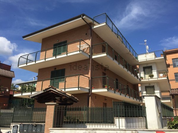 appartamento in affitto a Castel Gandolfo in zona Pavona