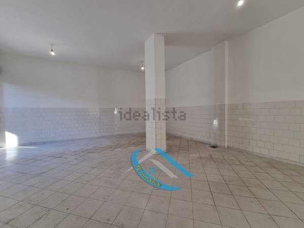 locale commerciale in affitto a Castel Madama