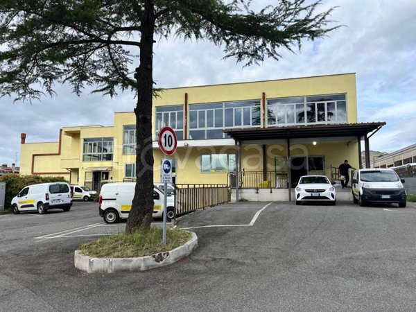 locale commerciale in affitto a Castel Madama