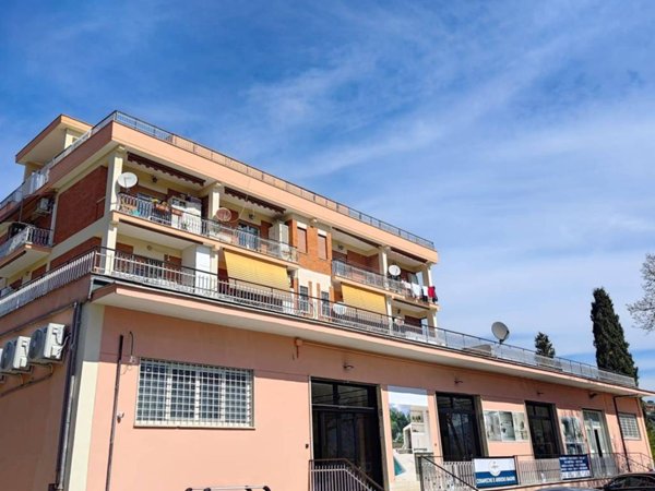 appartamento in affitto a Castel Madama in zona Monitola