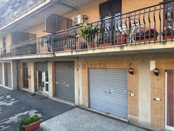 locale commerciale in affitto a Castel Madama