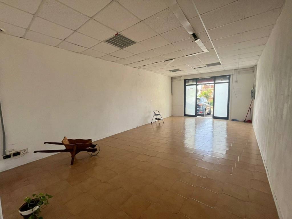 negozio in affitto a Castelnuovo di Porto