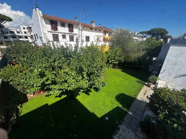 casa indipendente in affitto a Cerveteri in zona Marina di Cerveteri