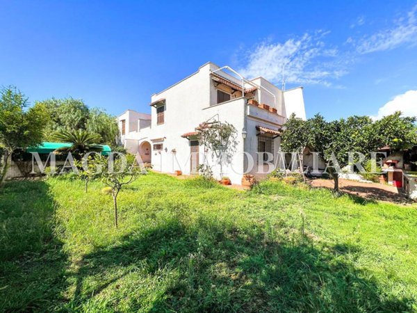 casa indipendente in affitto a Cerveteri in zona Marina di Cerveteri