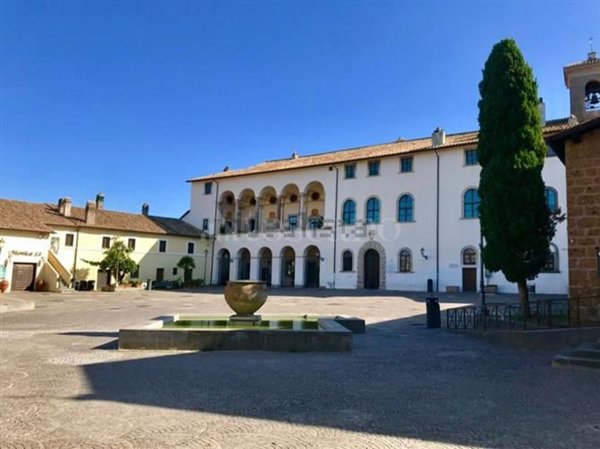locale commerciale in affitto a Cerveteri