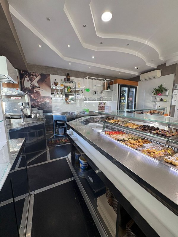 negozio in affitto a Cerveteri in zona Marina di Cerveteri