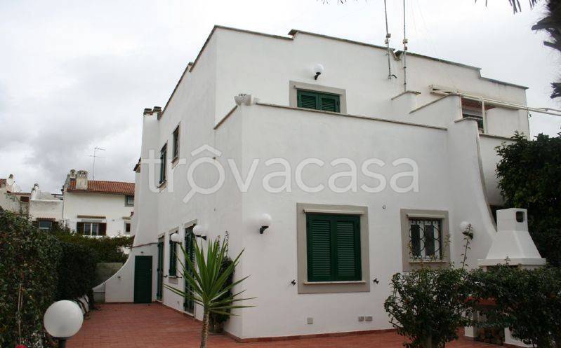 casa indipendente in affitto a Cerveteri in zona Cerenova