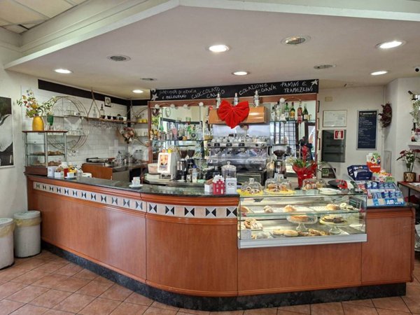 negozio in affitto a Cerveteri in zona Marina di Cerveteri