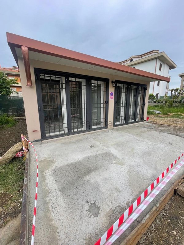 locale di sgombero in affitto a Cerveteri