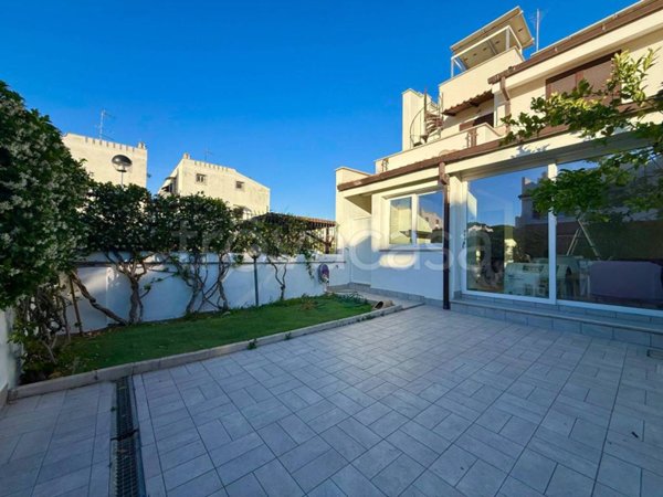 casa indipendente in affitto a Cerveteri in zona Marina di Cerveteri