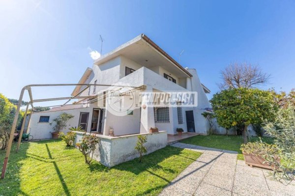 casa indipendente in affitto a Cerveteri in zona Cerenova