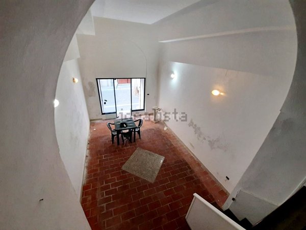 locale commerciale in affitto a Civitavecchia