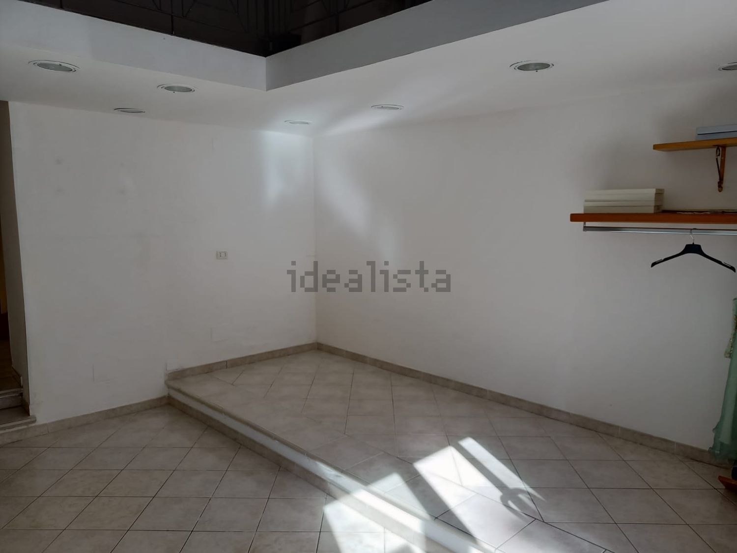 locale commerciale in affitto a Civitavecchia