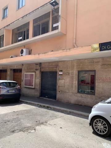 negozio in affitto a Civitavecchia