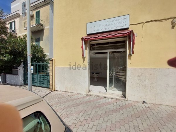 locale commerciale in affitto a Civitavecchia